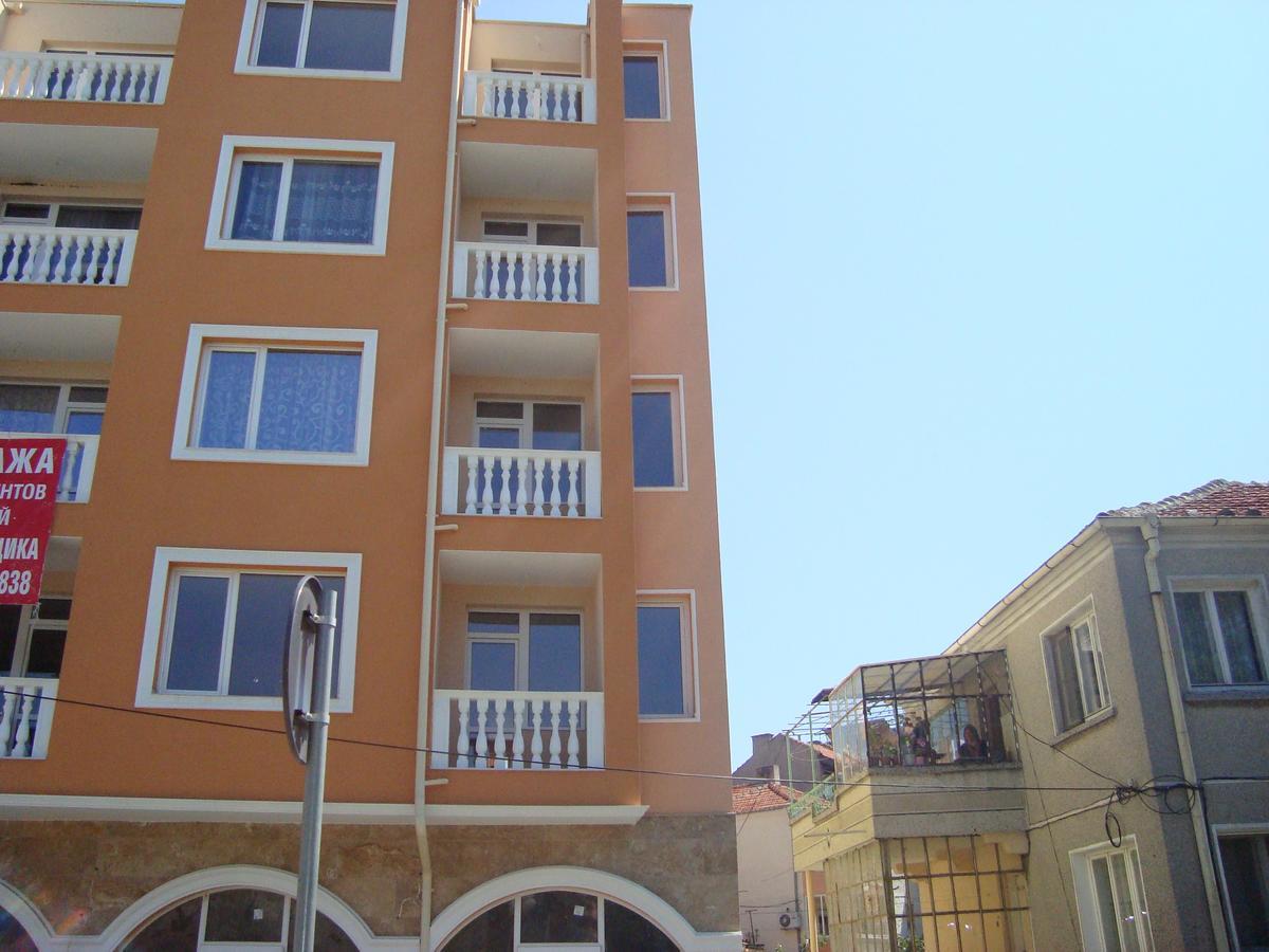 Marinela Apartments Pomorie Buitenkant foto